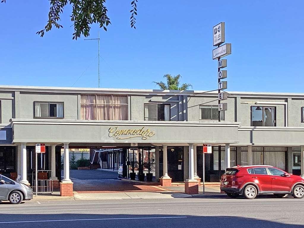 Commodore Motor Inn Albury Exteriér fotografie