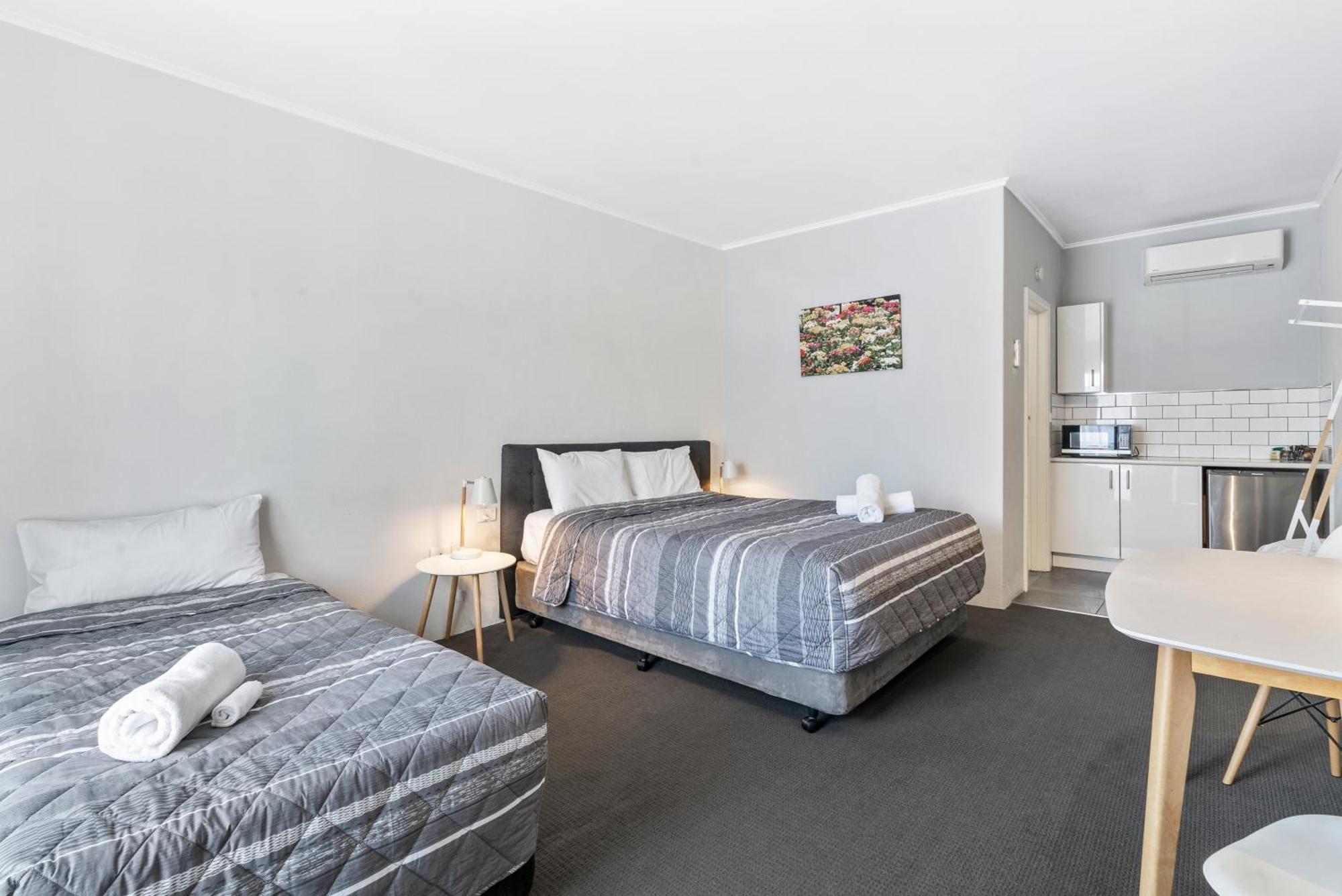 Commodore Motor Inn Albury Exteriér fotografie