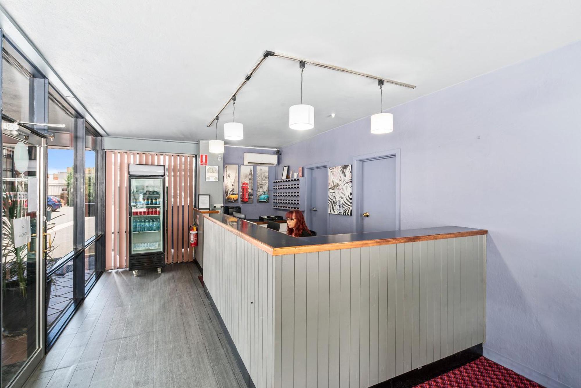 Commodore Motor Inn Albury Exteriér fotografie