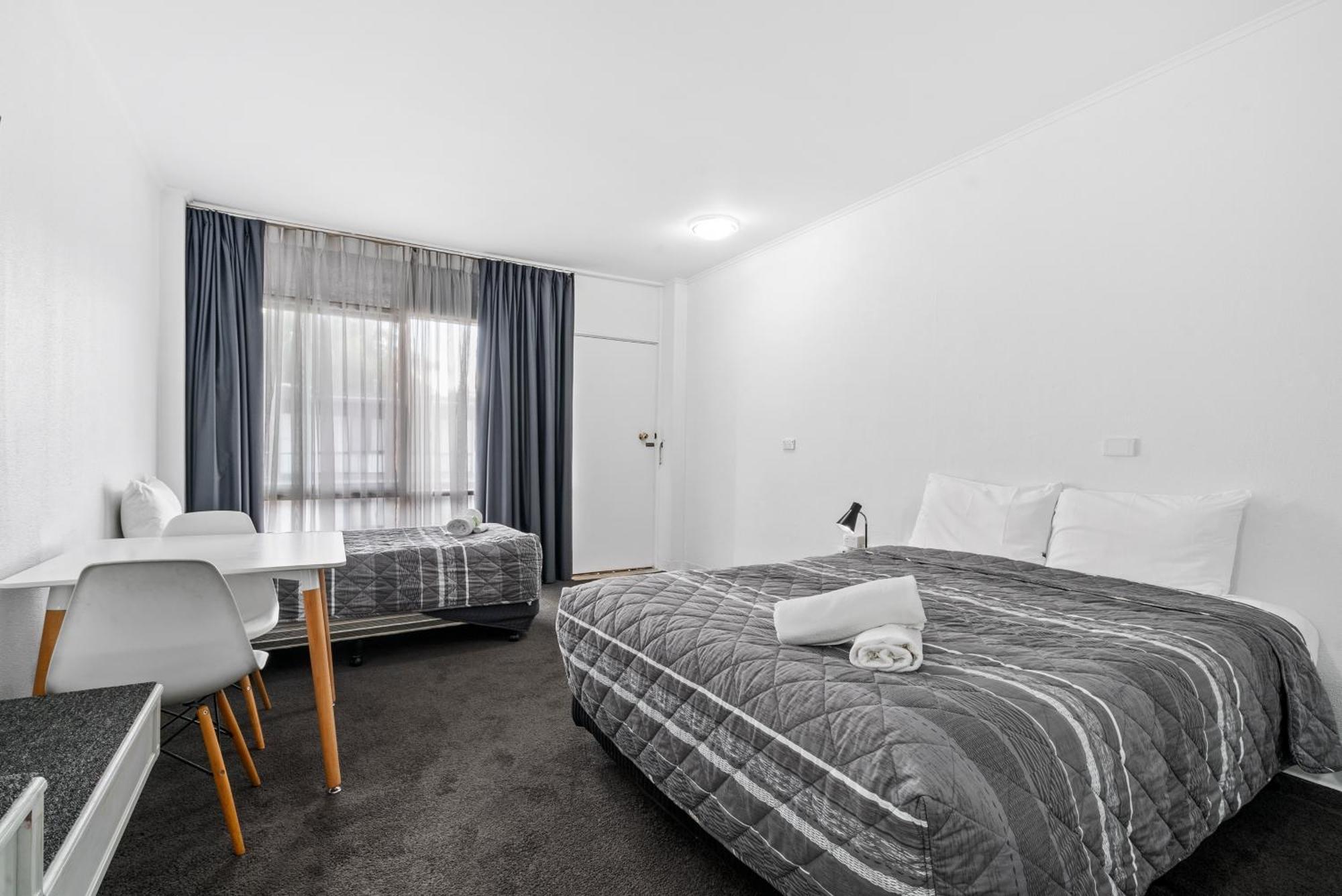 Commodore Motor Inn Albury Exteriér fotografie