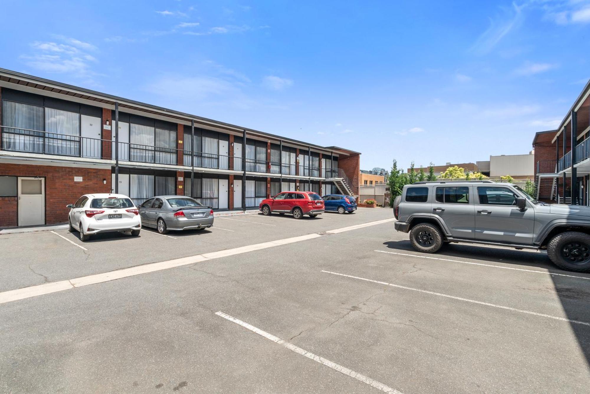 Commodore Motor Inn Albury Exteriér fotografie